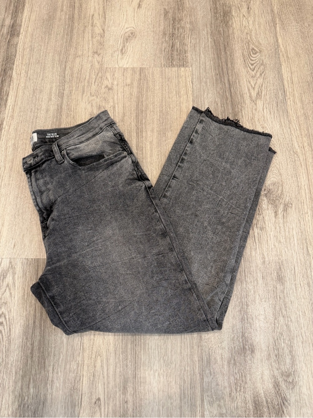 Kensie Jeans The Allie Size 10/30 Black High Rise Slim Raw Hem Jeans